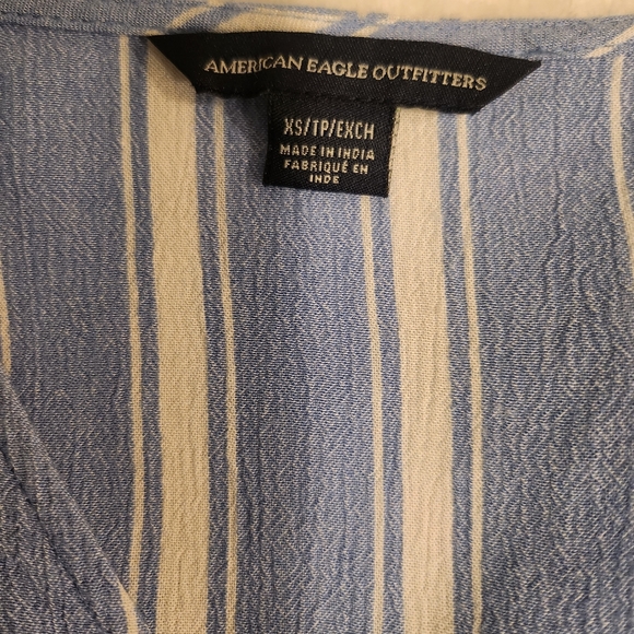 AMERICAN EAGLE OUTFITTERS Striped Blue and White Longsleeve Blouse Size XS - Picture 3 of 8